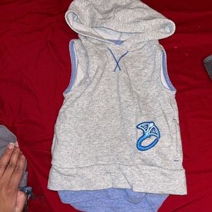 🍄3 for $10🍄 Gray Hooded Tank